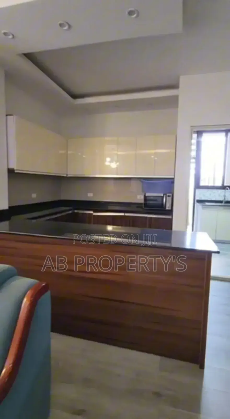 Furnished 3bdrm Apartment in ቦሌ መድሃንያለም, Bole for sale