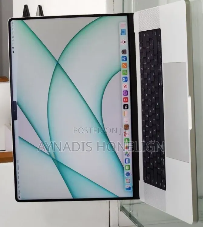 New Laptop Apple MacBook 2015 16GB Intel Core i7 SSD 512GB