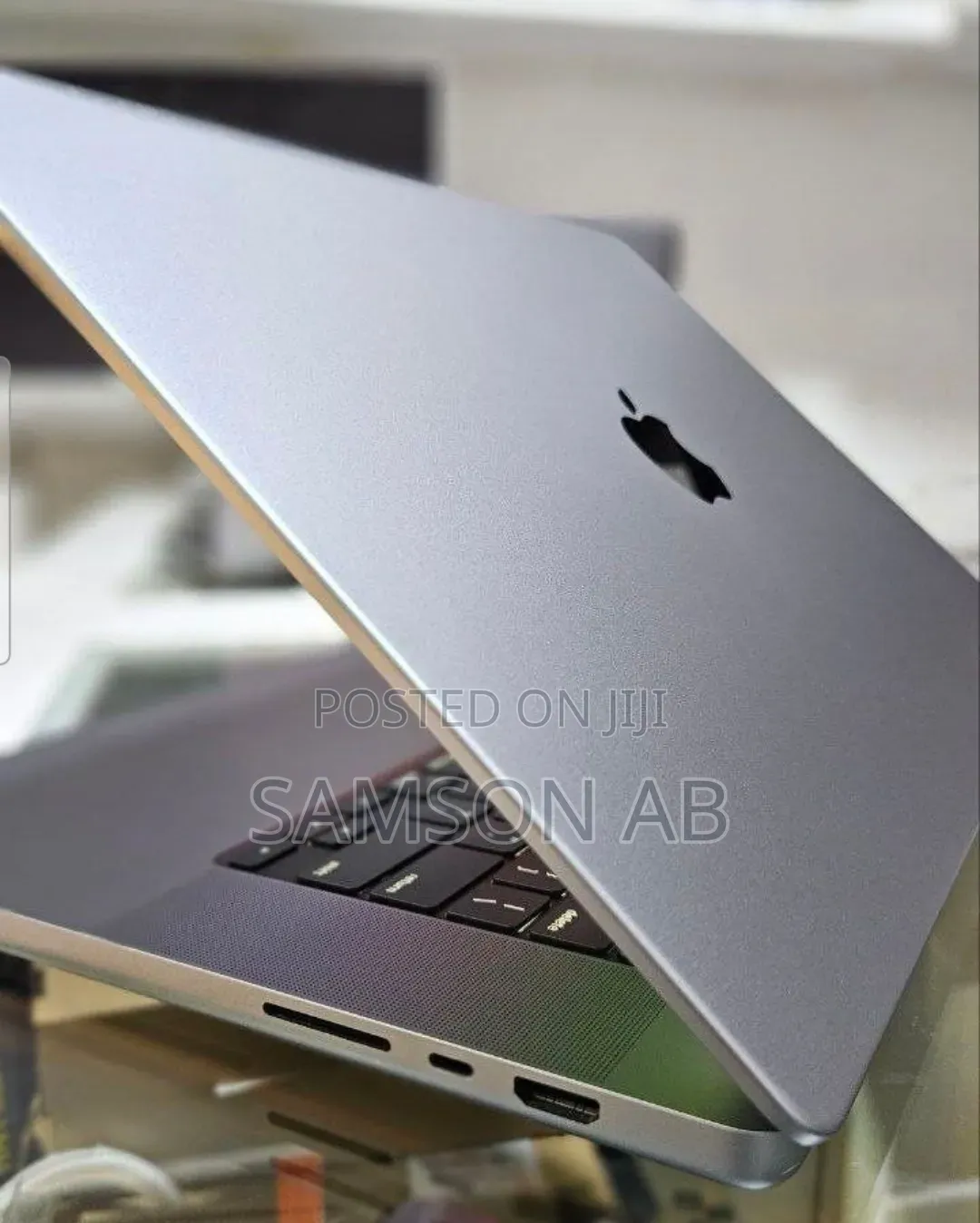 New Laptop Apple MacBook Pro 2021 M1 64GB Apple M1 Pro SSD 1T