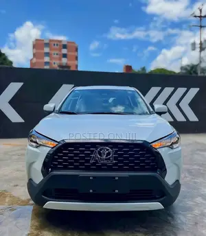 New Toyota Corolla Cross Hybrid 2025 White