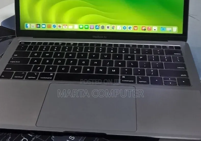 New Laptop Apple MacBook Air 2019 8GB Intel Core i5 SSD 128GB