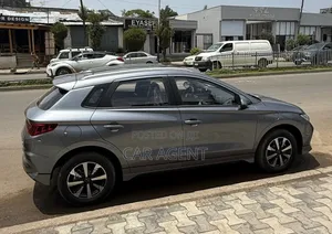 BYD E2 43 kWh 94 hp FWD 2025 Gray