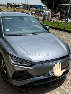 BYD E2 43 kWh 94 hp FWD 2025 Gray