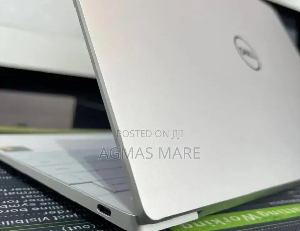 New Laptop Dell XPS 13 32GB Intel Core i7 SSD 512GB