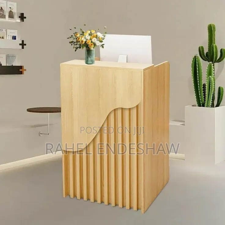 Simple Reception Table