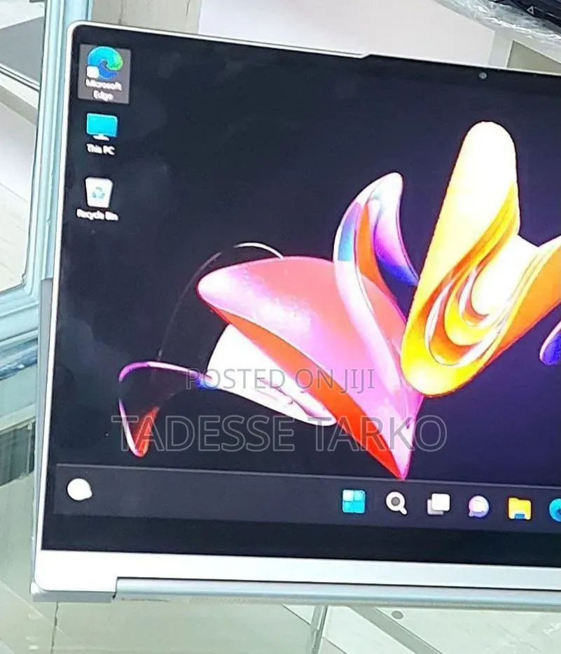 New Laptop Lenovo Yoga 9i 16GB Intel Core i7 SSD 512GB