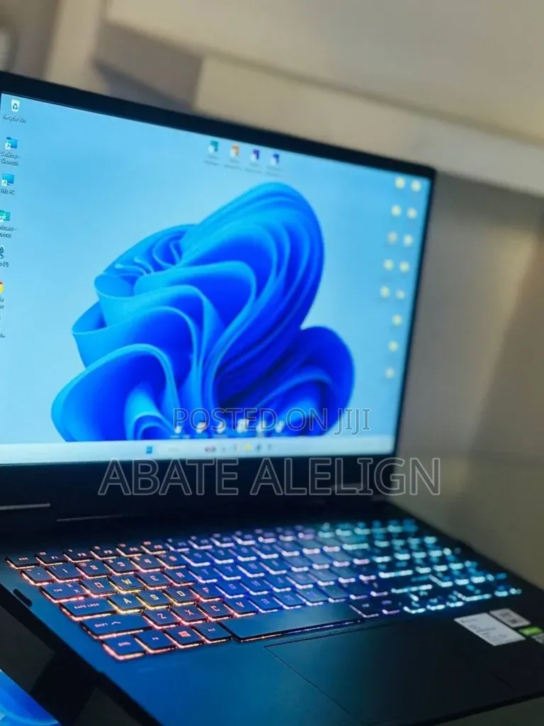 New Laptop HP Omen 15 16GB Intel Core i7 SSD 512GB
