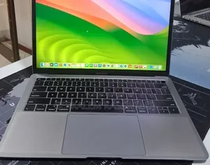 New Laptop Apple MacBook Air 2019 8GB Intel Core i5 SSD 128GB