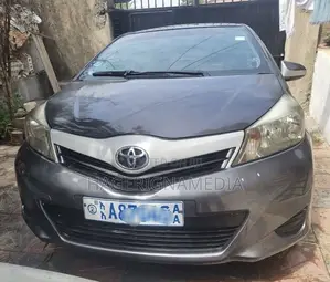 Toyota Yaris 2012 Black