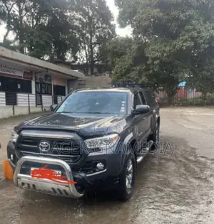 Toyota Tacoma 4dr Double Cab 2016 Black