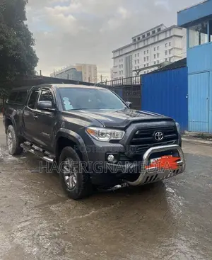 Toyota Tacoma 4dr Double Cab 2016 Black