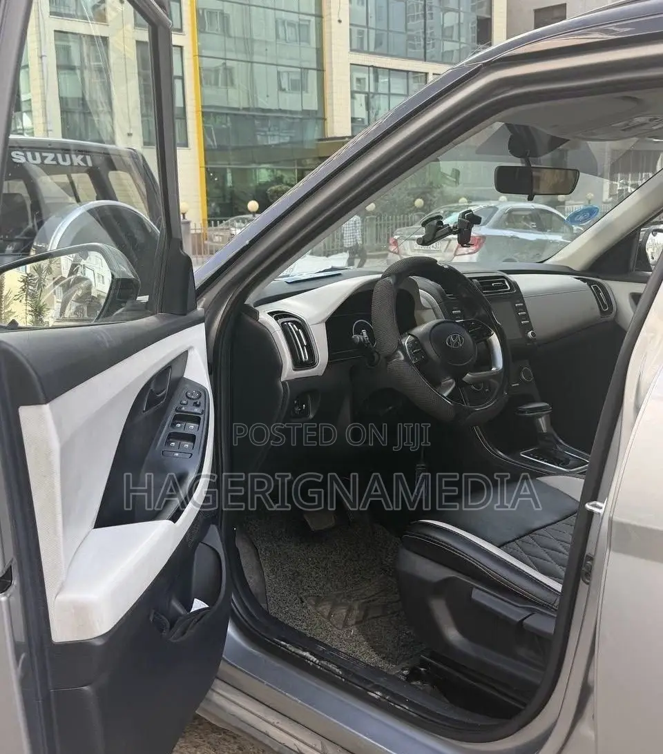Hyundai Creta 2023 Gray