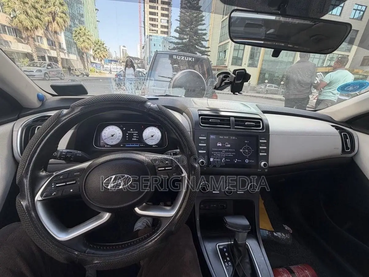 Hyundai Creta 2023 Gray