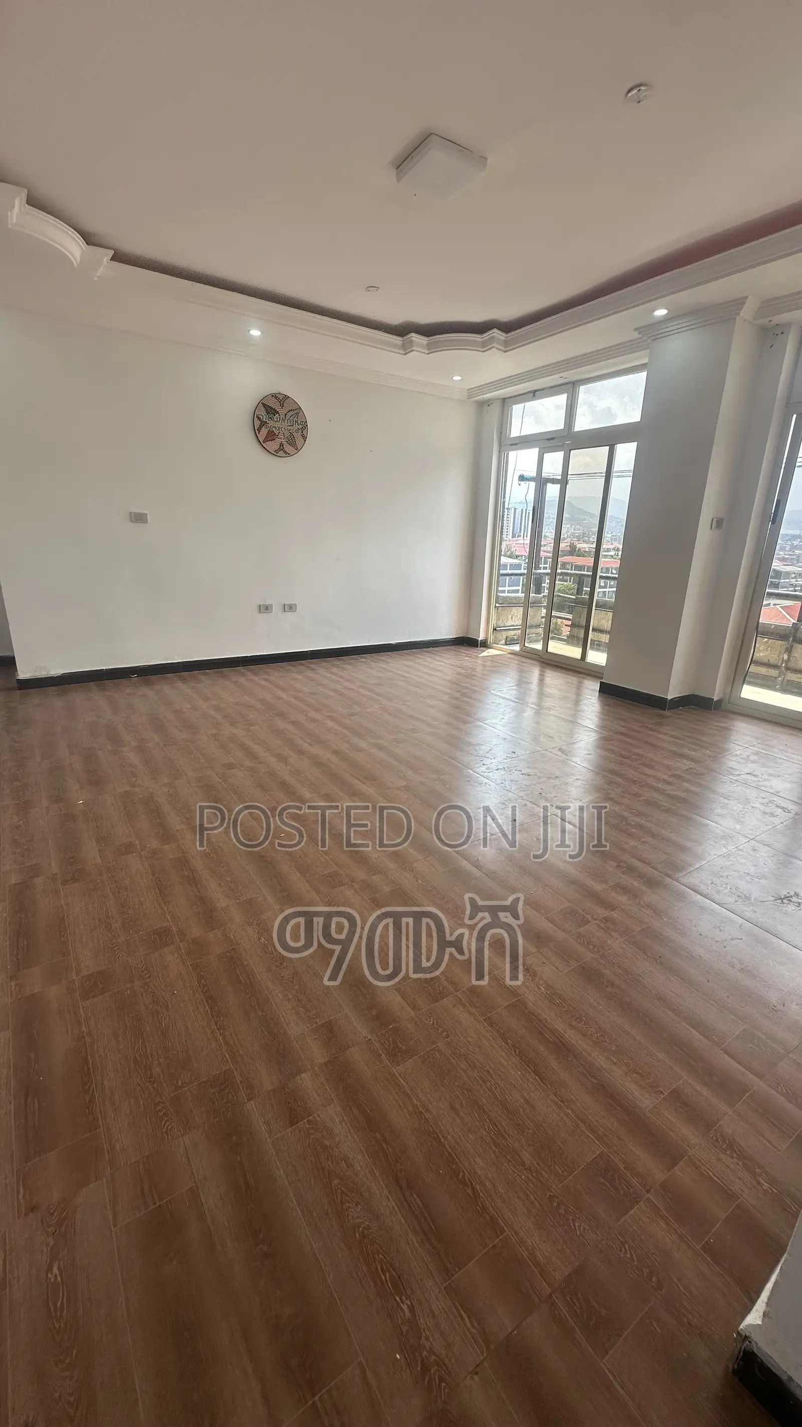 Furnished 3bdrm Condo in አያት, Bole for sale