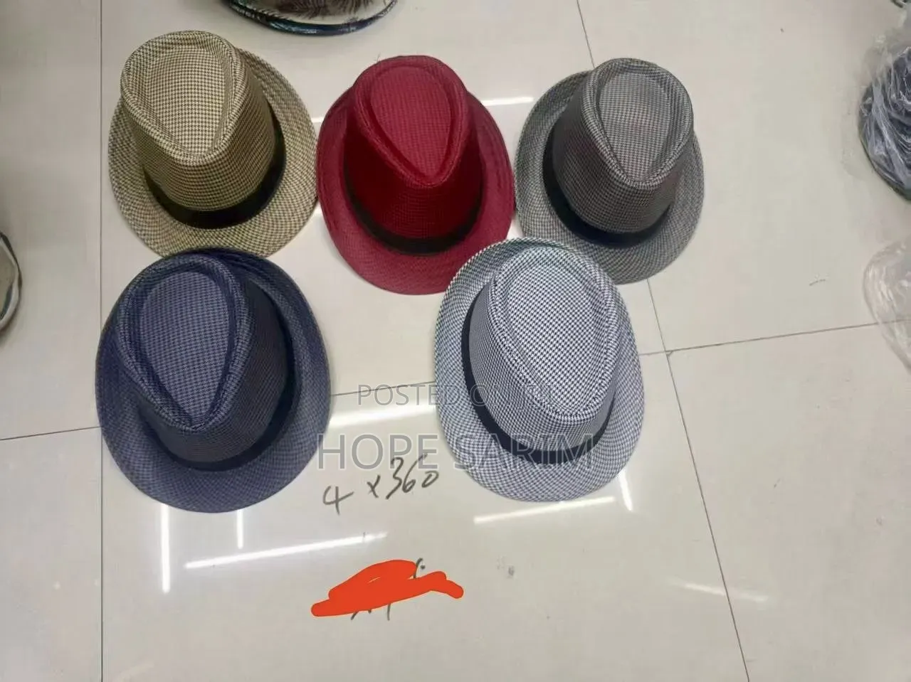 ክላሲክ የፌዶራ (Fedora) ኮፍያዎች: