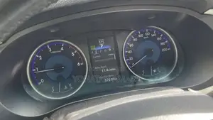 Toyota Hilux 2018 Gray