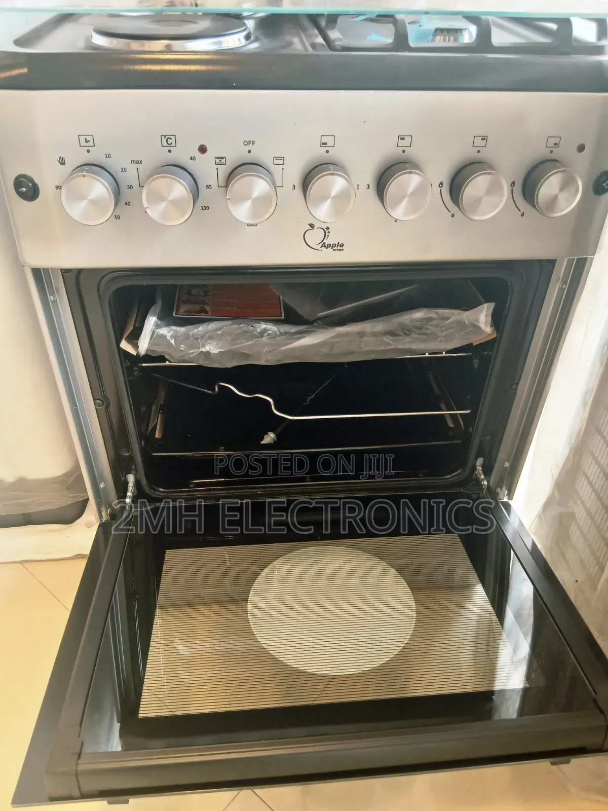 Apple Oven 60*60 Cm 2 Electric and 2 Gas (አሁኑኑ ይደውሉ )