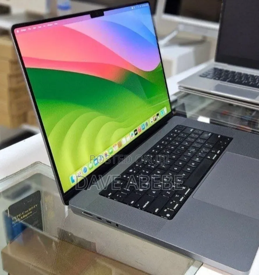 New Laptop Apple MacBook Pro 2021 M1 16GB Apple M1 Pro SSD 1T