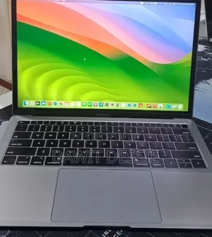 New Laptop Apple MacBook Air 2019 8GB Intel Core i5 SSD 128GB