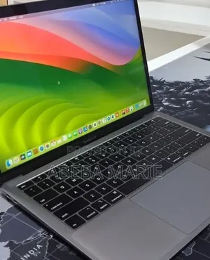 New Laptop Apple MacBook Air 2019 8GB Intel Core i5 SSD 256GB