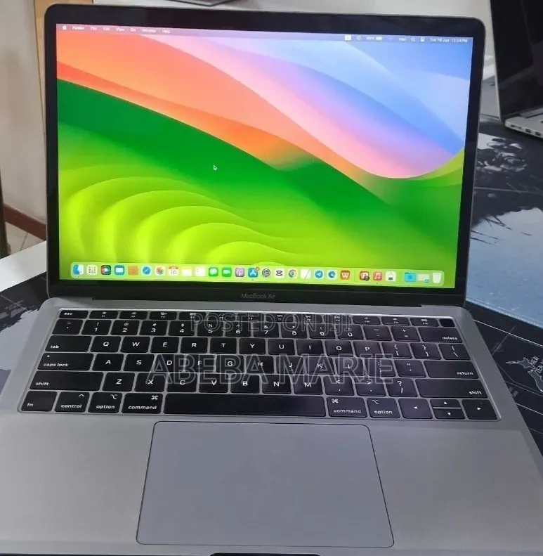 New Laptop Apple MacBook Air 2019 8GB Intel Core i5 SSD 256GB
