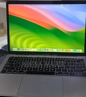 New Laptop Apple MacBook Air 2019 8GB Intel Core i5 SSD 256GB