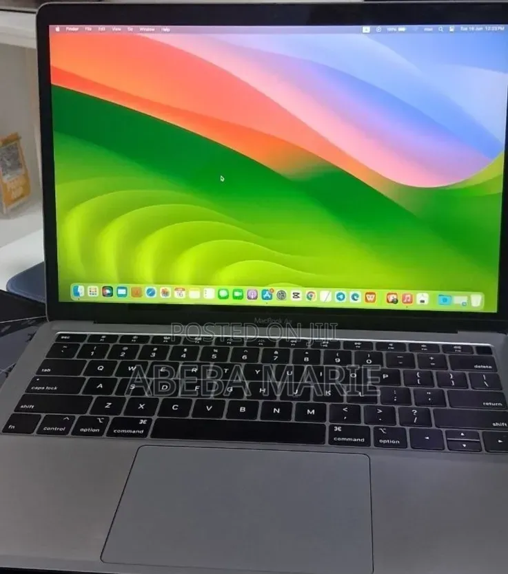 New Laptop Apple MacBook Air 2019 8GB Intel Core i5 SSD 256GB