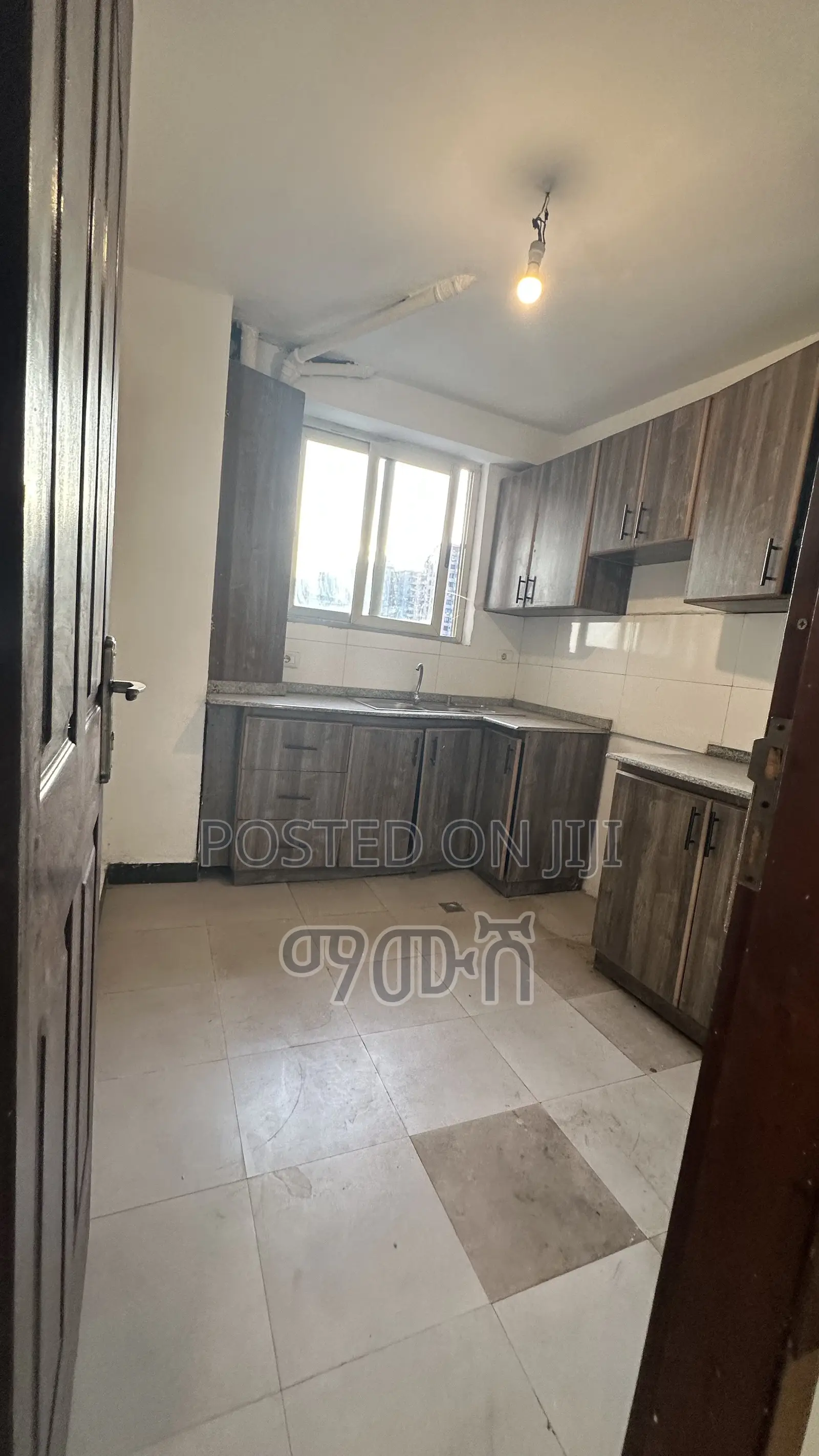 Furnished 2bdrm Condo in የሚሸጥ 40/60 ኮንዶሚኒየም, Bole for sale