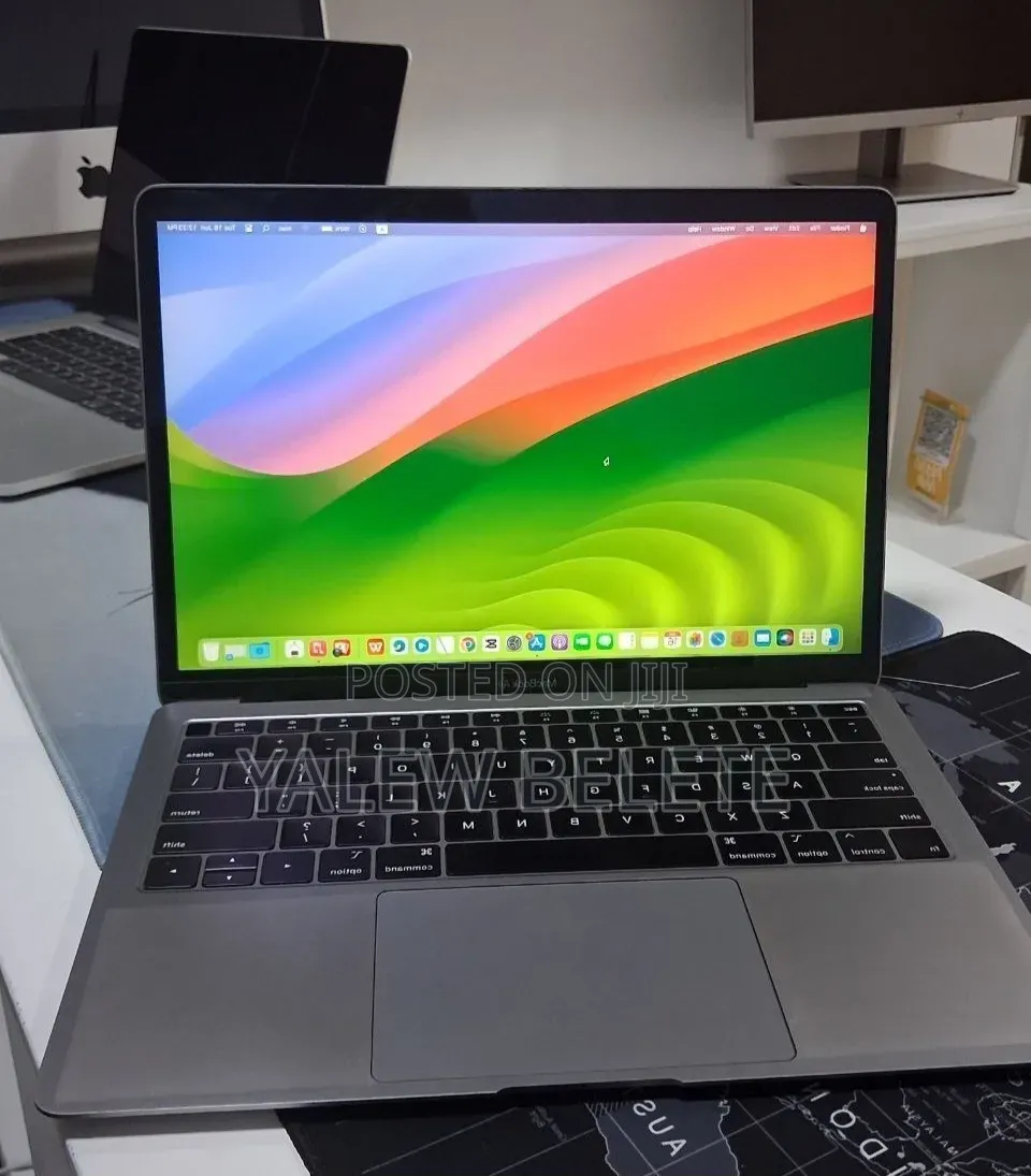 New Laptop Apple MacBook Air 8GB Intel Core i5 SSD 128GB