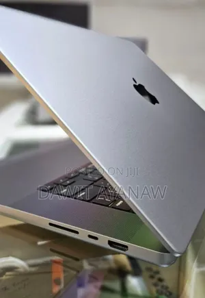 New Laptop Apple MacBook Pro 2021 M1 Max 64GB Apple M1 SSD 1T