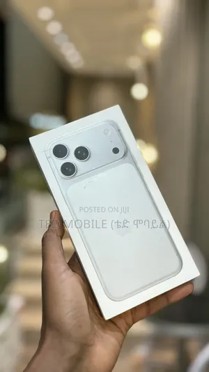 New Apple iPhone 17 Pro Max 256 GB Silver