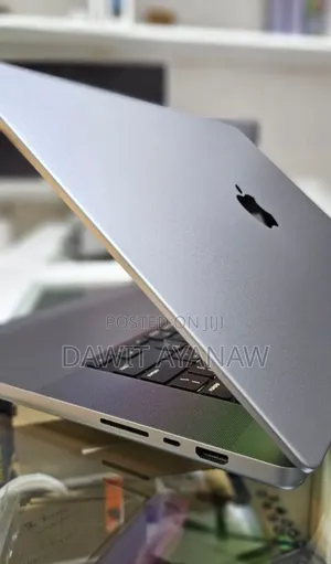 New Laptop Apple MacBook Pro 2021 M1 Max 64GB Apple M1 SSD 1T