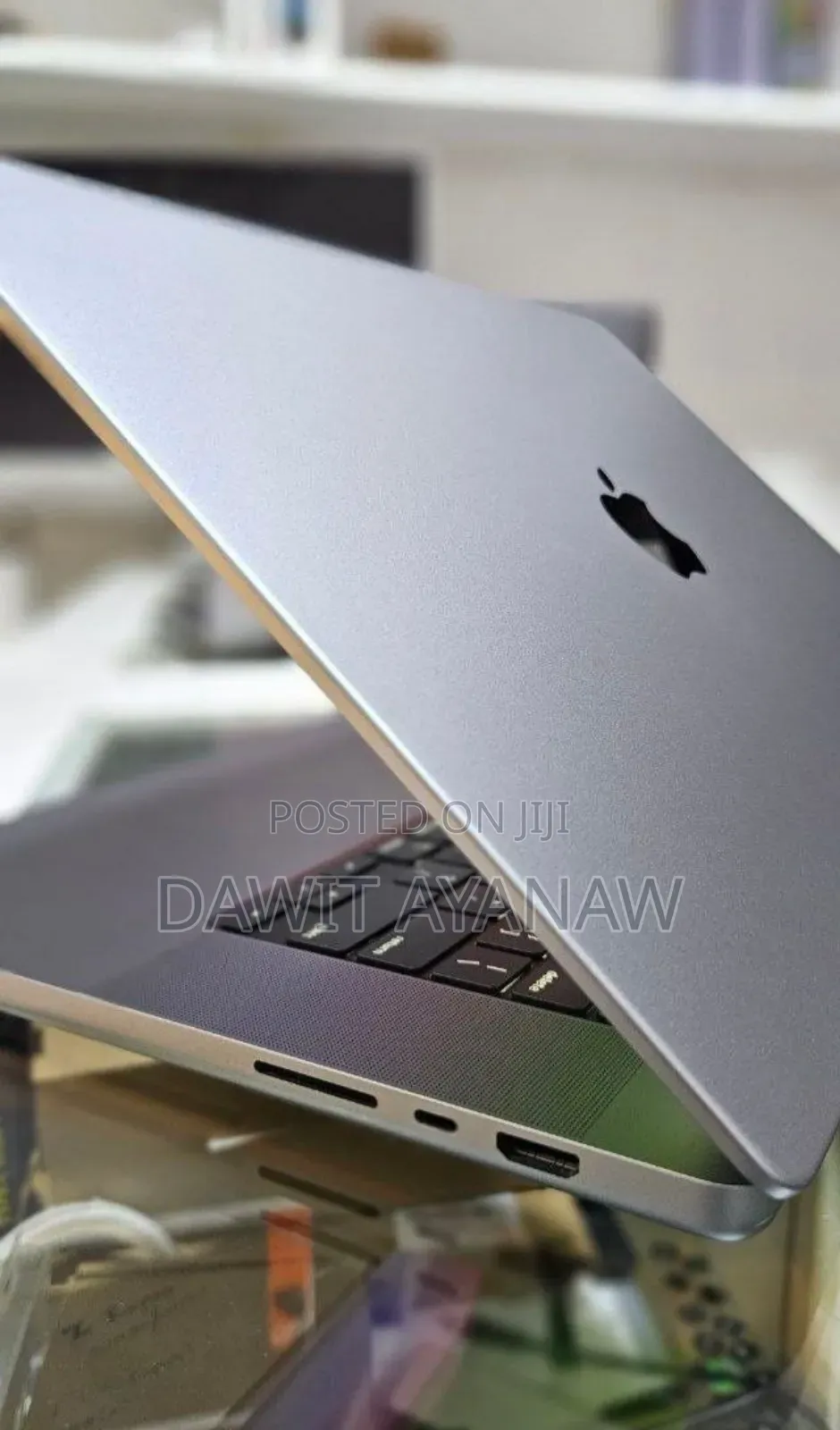 New Laptop Apple MacBook Pro 2021 M1 Max 64GB Apple M1 SSD 1T
