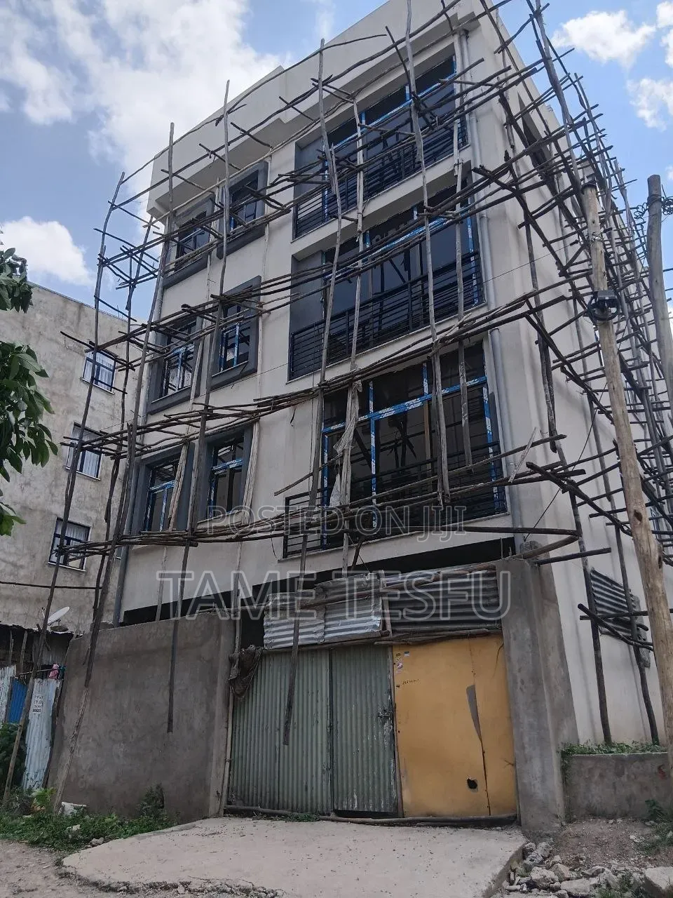 Furnished 4bdrm House in ጋርመንት, Nifas Silk-Lafto for sale