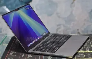 New Laptop Apple MacBook Pro 32GB Apple M1 Pro SSD 1T