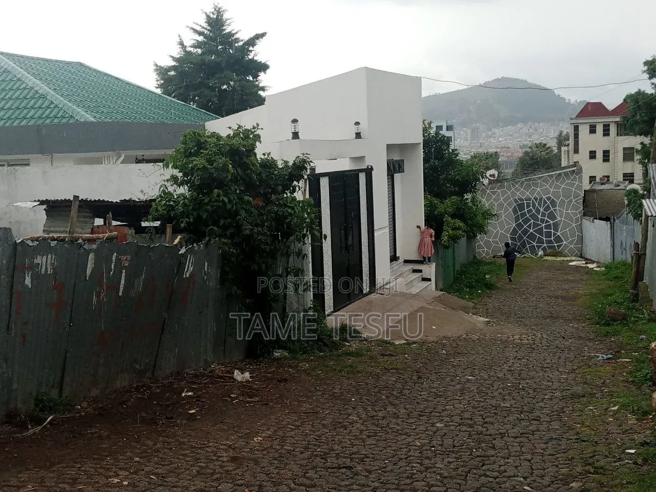 Furnished 5bdrm Villa in ሃና ማርያም, Nifas Silk-Lafto for sale