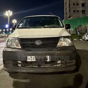 Toyota HiAce 2008 White