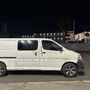 Toyota HiAce 2008 White