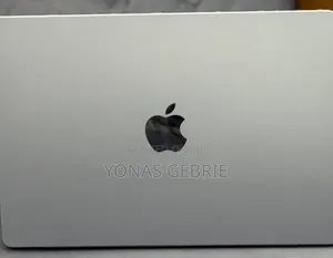 New Laptop Apple MacBook 16GB Apple M1 SSD 512GB