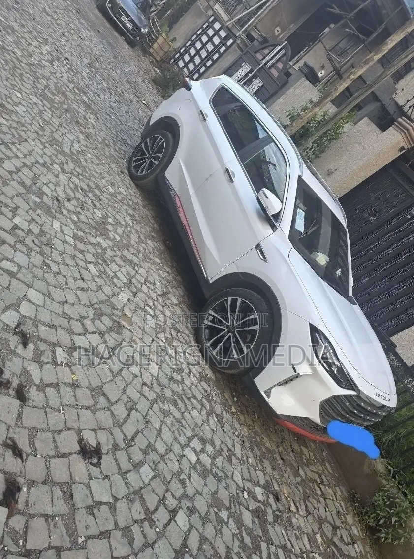 Jetour X70 Plus 2023 White