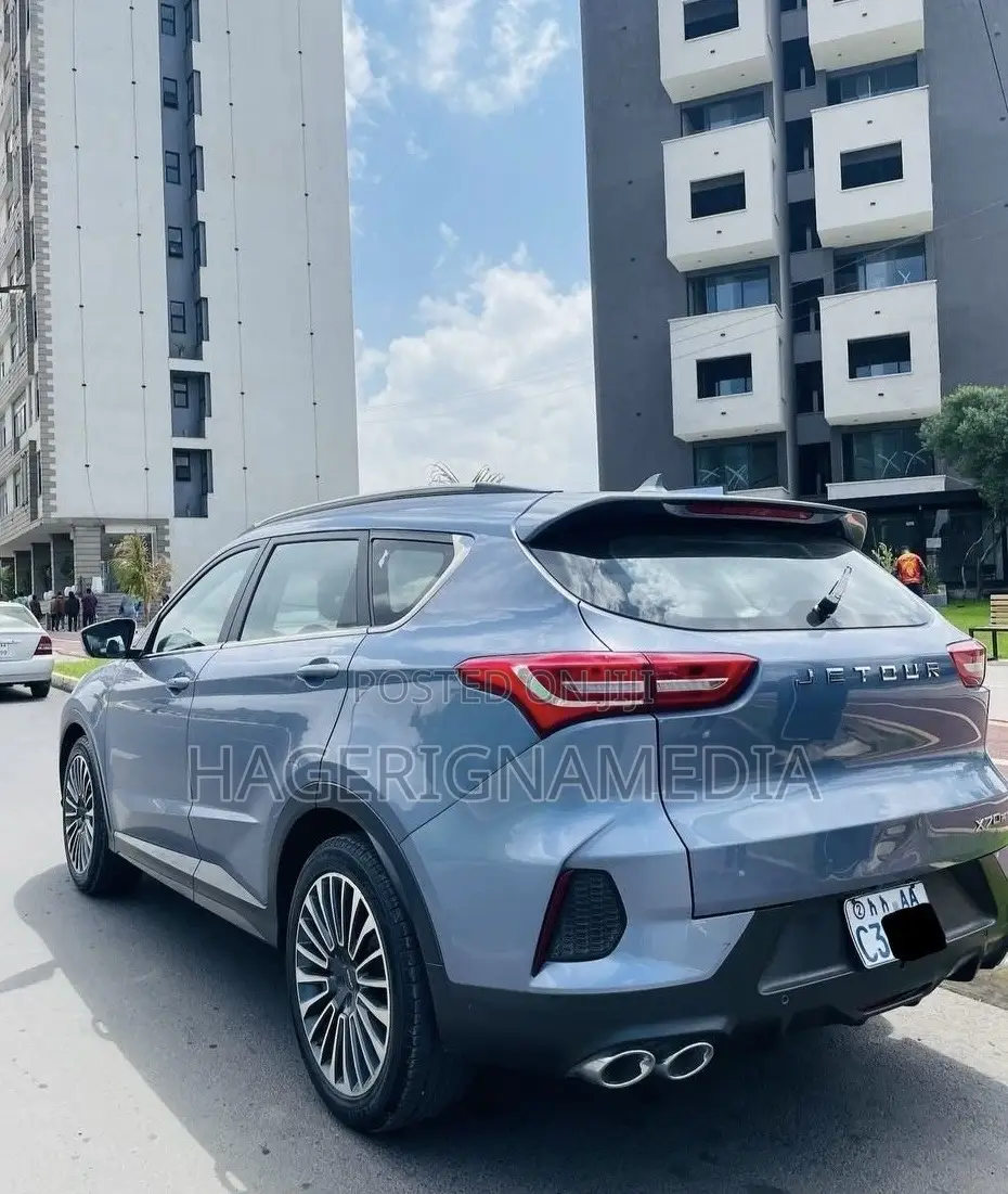 Jetour X70 1.5 7-Seater FWD 2022 Blue