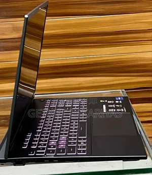 New Laptop Asus TUF Dash F15 16GB Intel Core i7 SSD 1T
