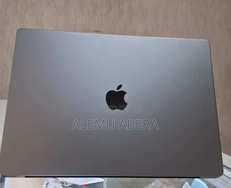 New Laptop Apple MacBook Pro 2021 M1 32GB Apple M1 Pro SSD 1T