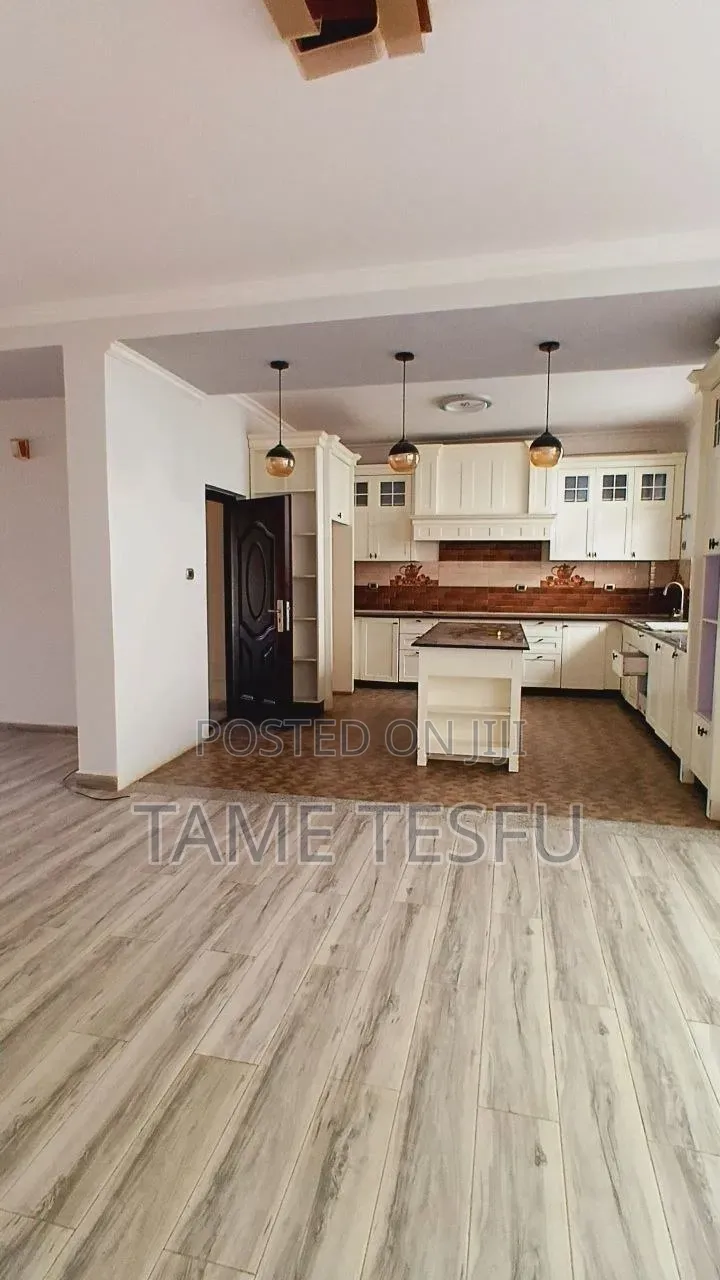 Furnished 6bdrm House in ሀያት, Bole for sale