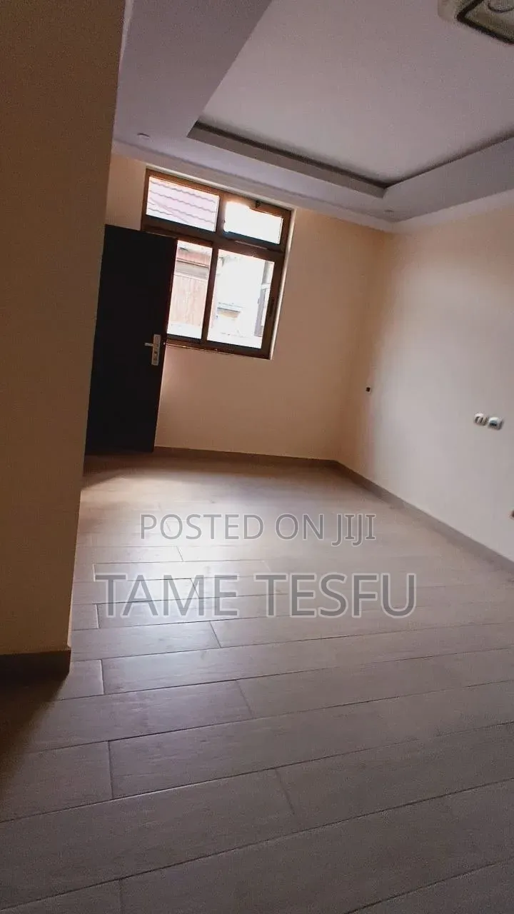 Furnished 6bdrm House in ሀያት, Bole for sale