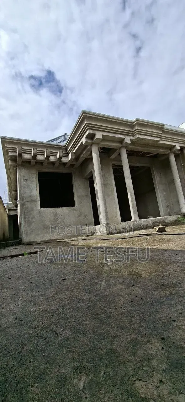 3bdrm House in ሀያት, Bole for sale