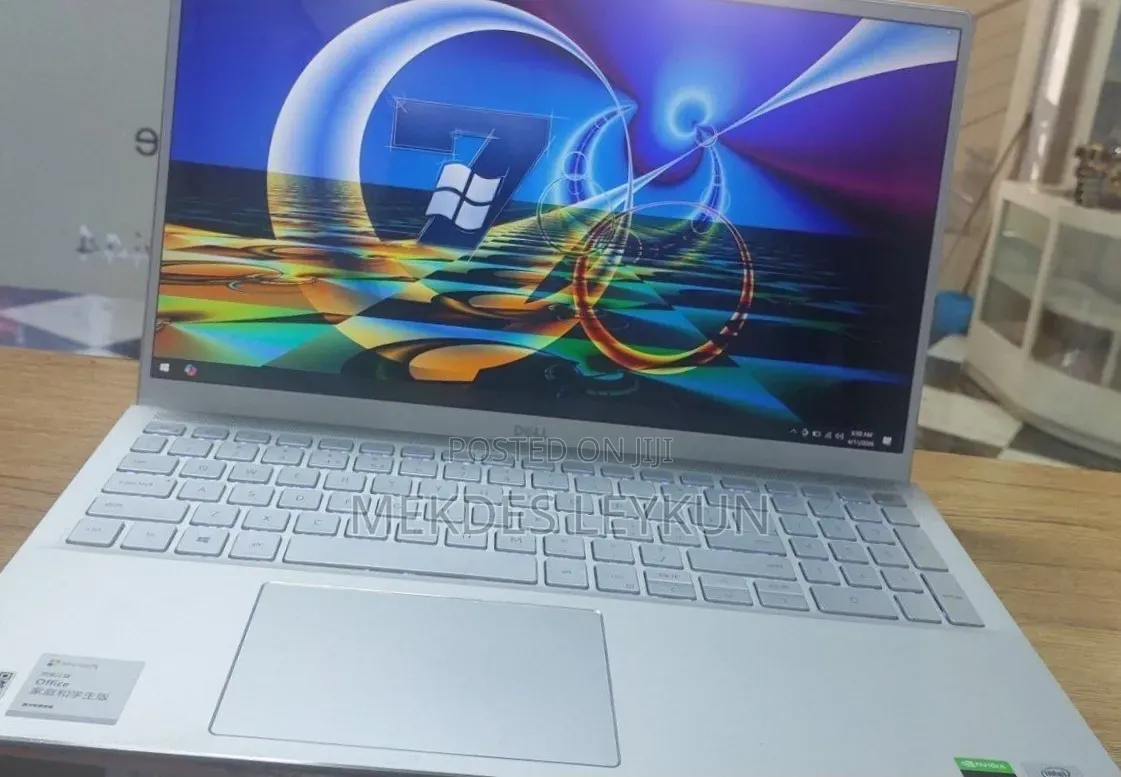 New Laptop Dell Inspiron 15 16GB Intel Core i7 SSD 512GB