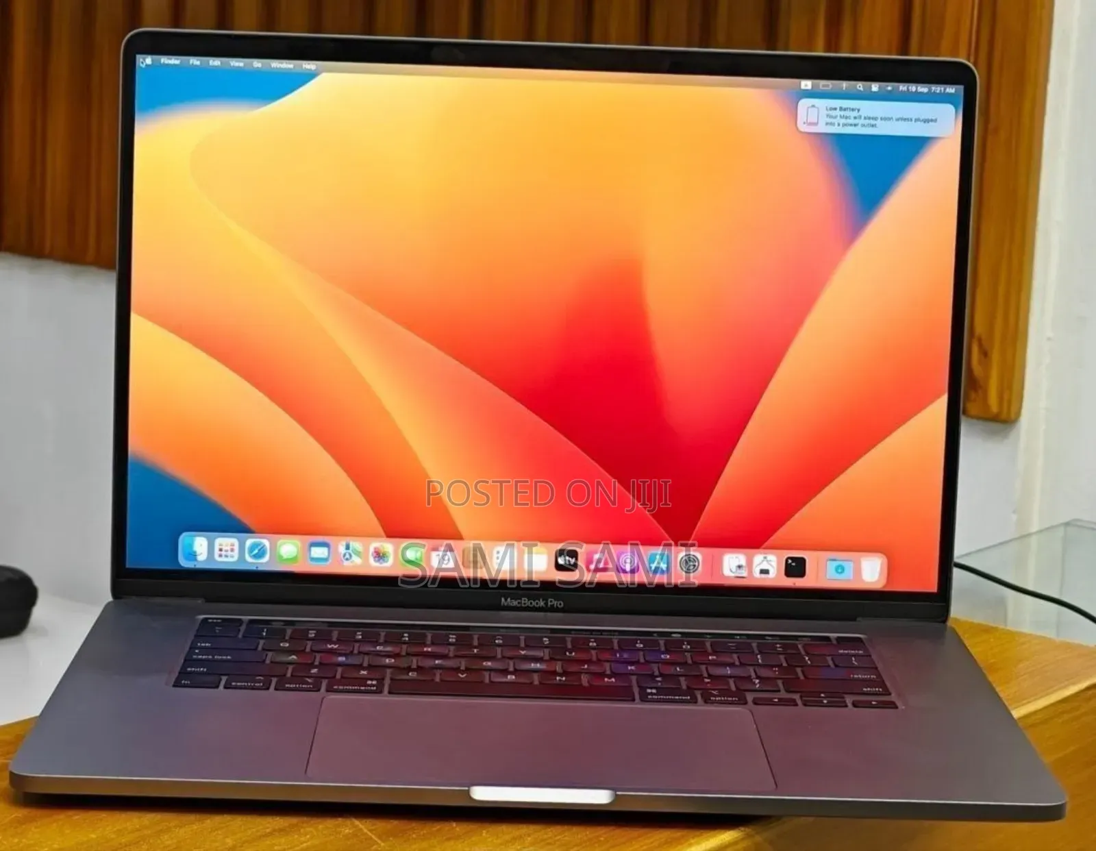 New Laptop Apple MacBook Pro 2019 16GB Intel Core i7 SSD 512GB