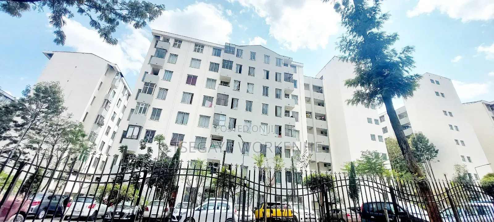 Furnished 3bdrm Condo in Lideta for sale