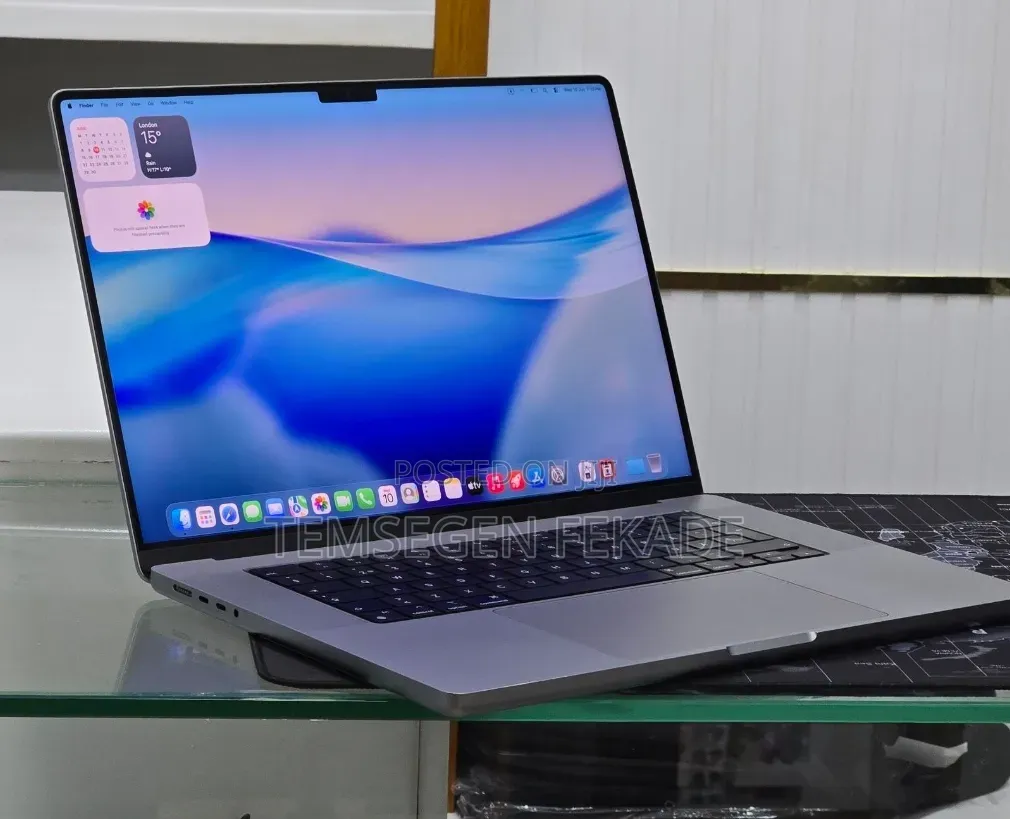 New Laptop Apple MacBook Pro 2021 M1 Max 64GB Apple M1 Max SSD 1T